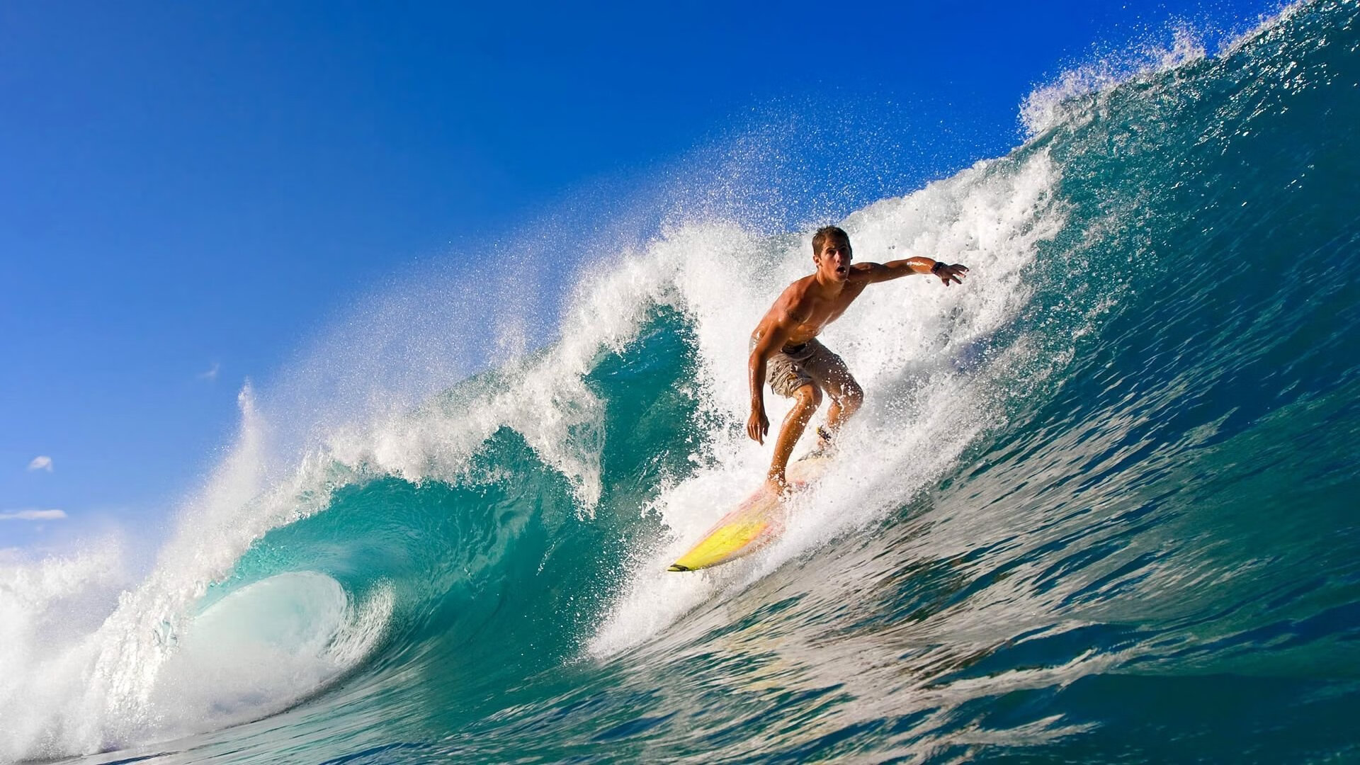 世界杯小组赛第三轮：中国队爆冷2比1战胜中北美劲旅 依然因净胜球出局